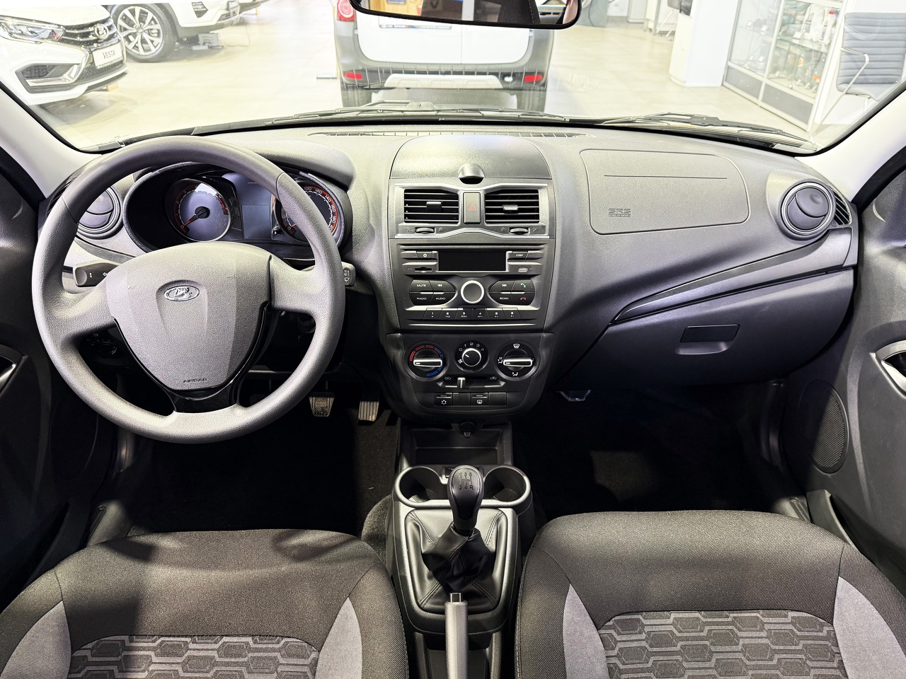 Легковой автотранспорт - LADA Granta Cross 1.6 MT (90 л.с.)