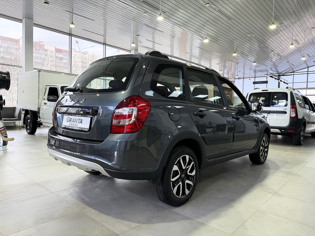 Легковой автотранспорт - LADA Granta Cross 1.6 MT (90 л.с.)