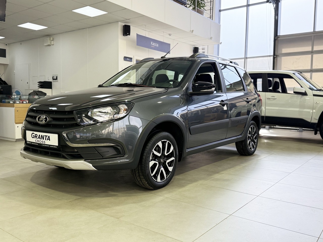 Легковой автотранспорт - LADA Granta Cross 1.6 MT (90 л.с.)