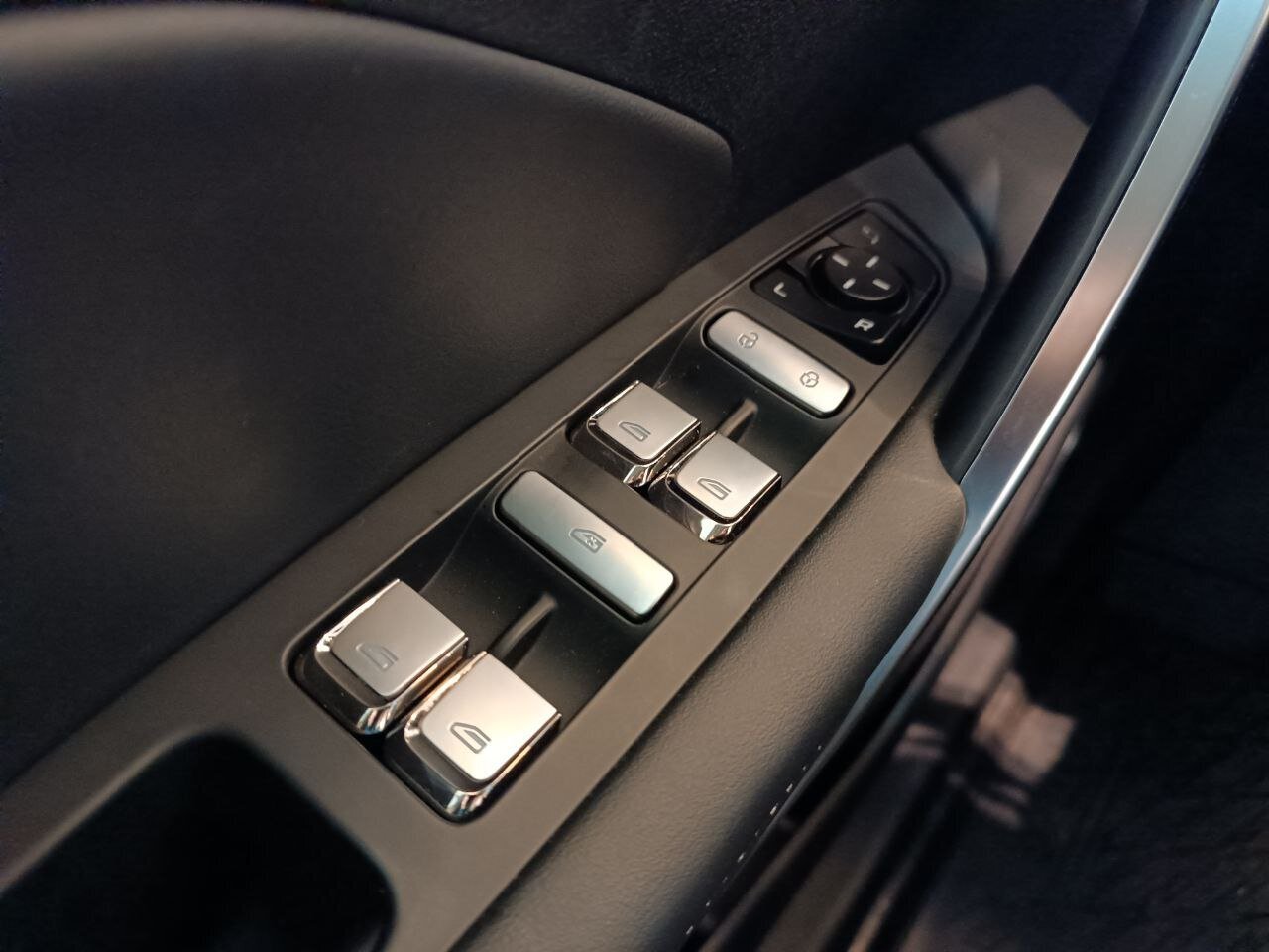Легковой автотранспорт - GEELY Atlas Pro 