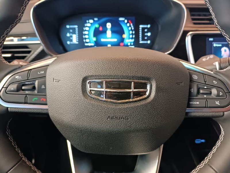 Легковой автотранспорт - GEELY Atlas Pro 