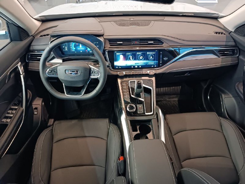 Легковой автотранспорт - GEELY Atlas Pro 