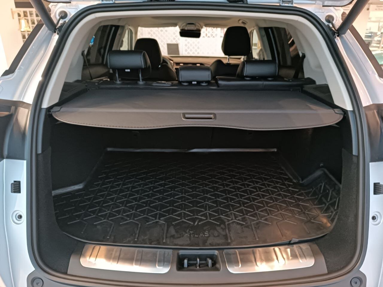 Легковой автотранспорт - GEELY Atlas Pro 