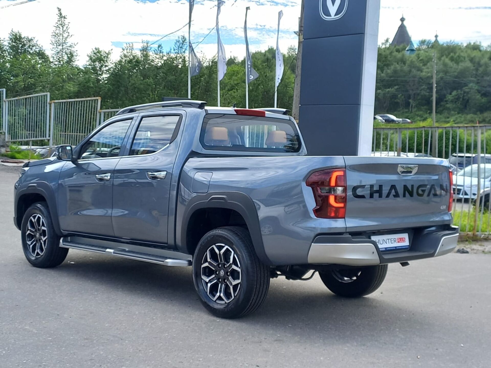 Легковой автотранспорт - CHANGAN Hunter Plus 2.0 AT (226 л.с.) 4WD