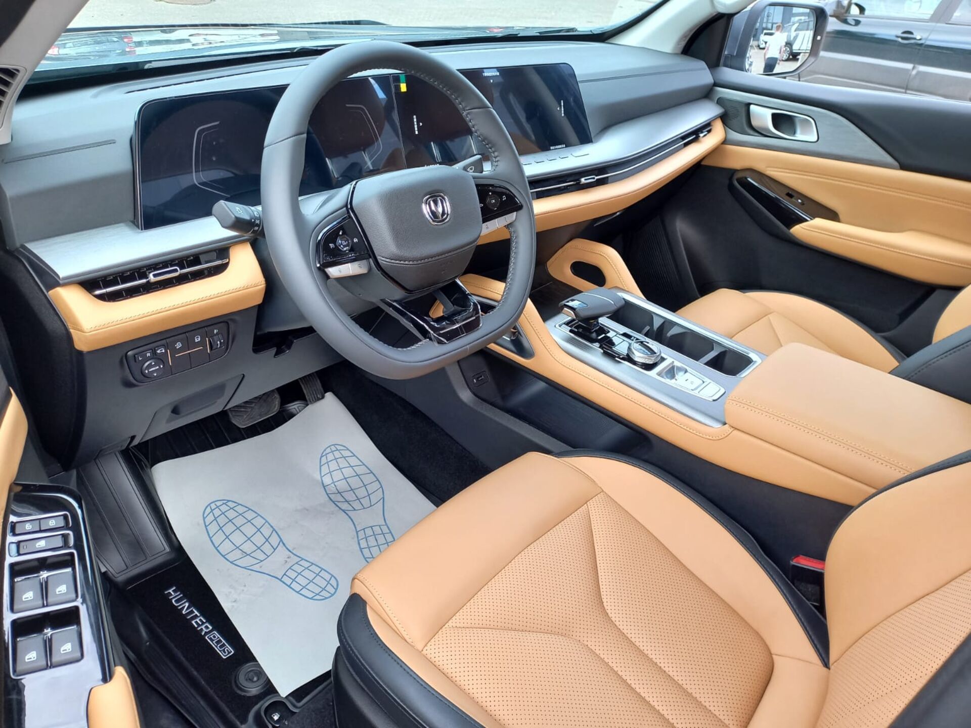 Легковой автотранспорт - CHANGAN Hunter Plus 2.0 AT (226 л.с.) 4WD