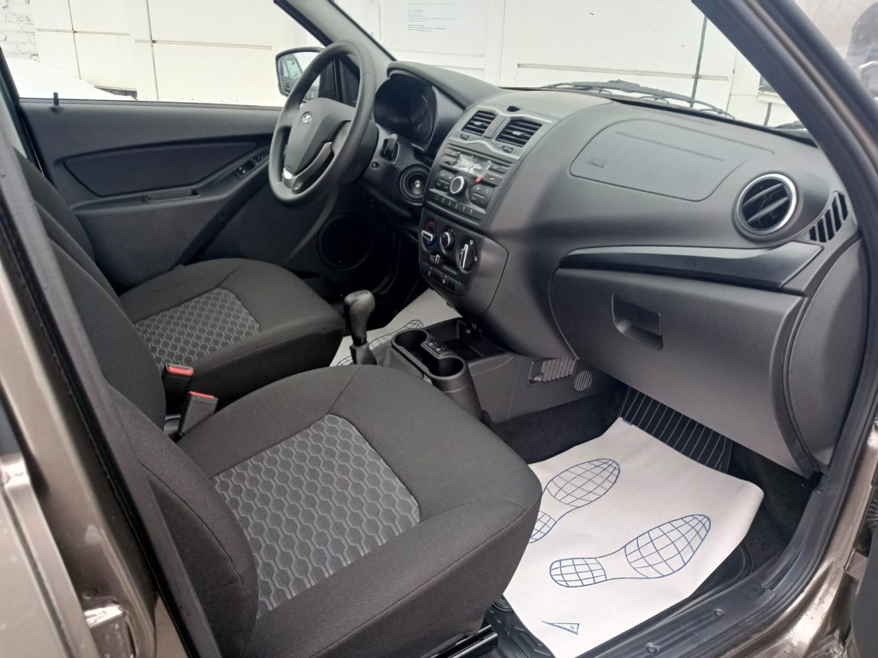 Легковой автотранспорт - Granta 1.6 MT (106 л.с.)