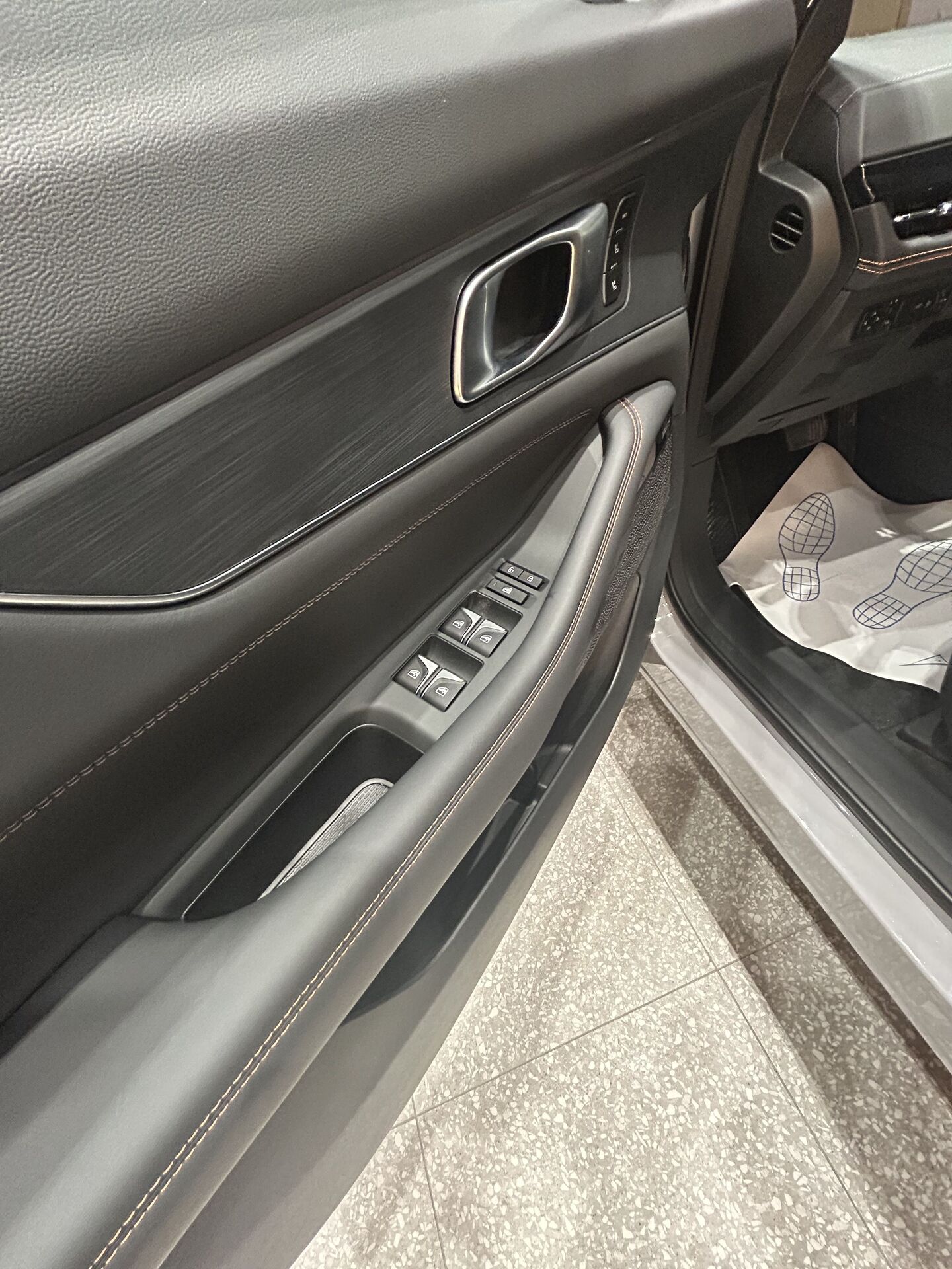 Легковой автотранспорт - CHANGAN UNI-K 2.0 AT (226 л.с.) 4WD