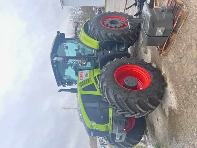 Колесные тракторы - CLAAS 940 