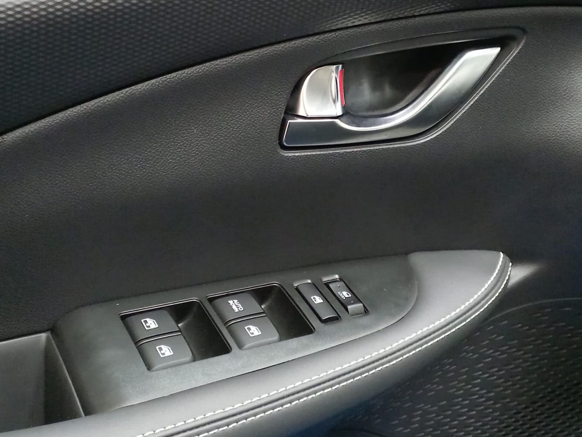 Легковой автотранспорт - CHANGAN Alsvin 1.5 AMT (98 л.с.)