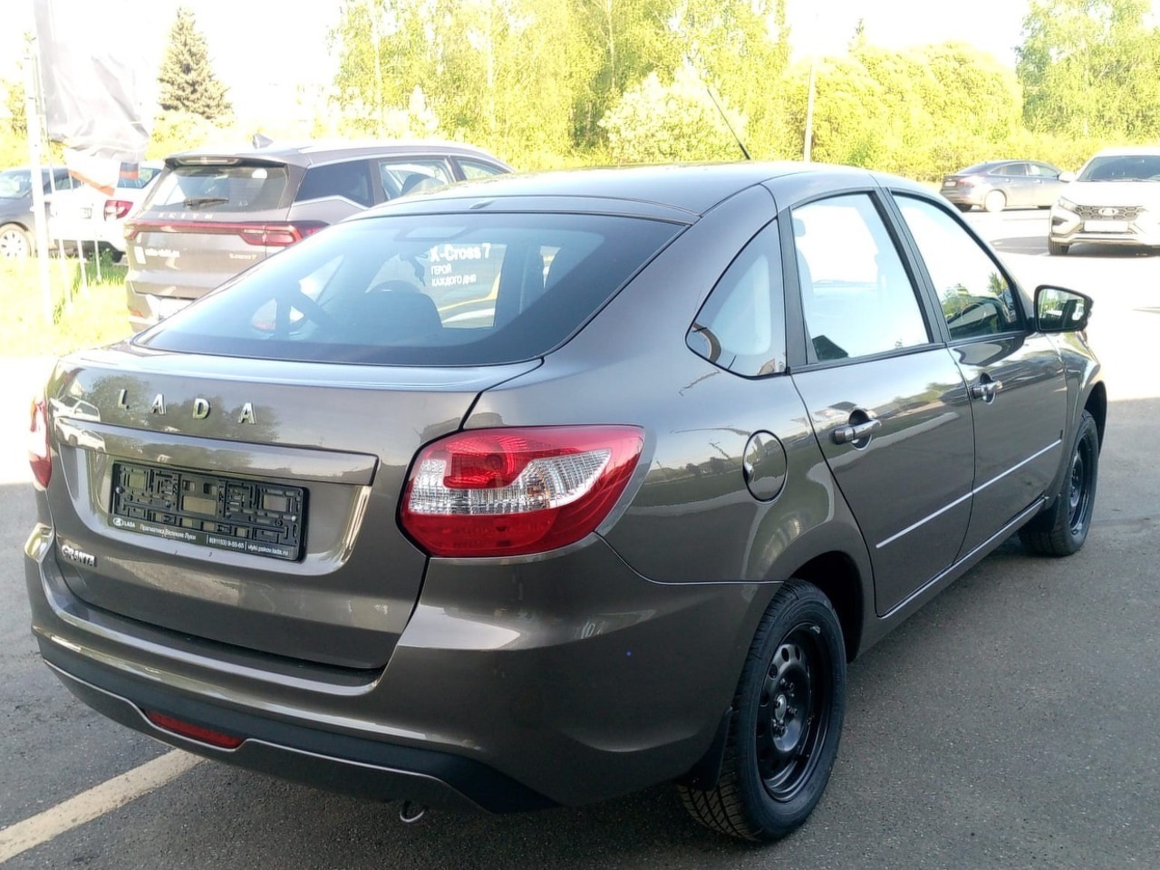 Легковой автотранспорт - LADA Granta 1.6 MT (90 л.с.)