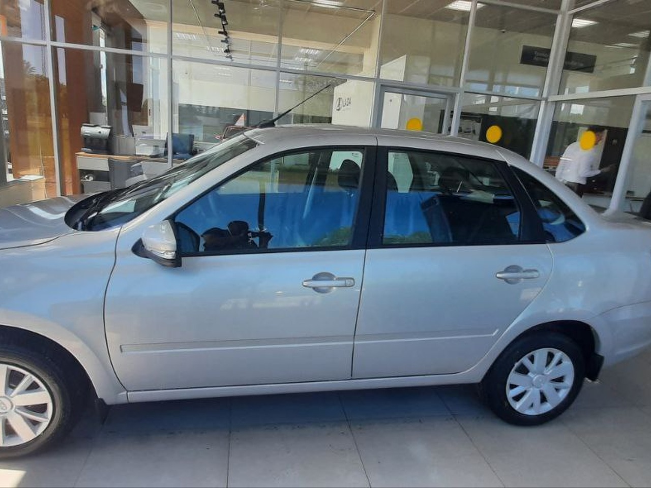 Легковой автотранспорт - LADA Granta 1.6 MT (90 л.с.)