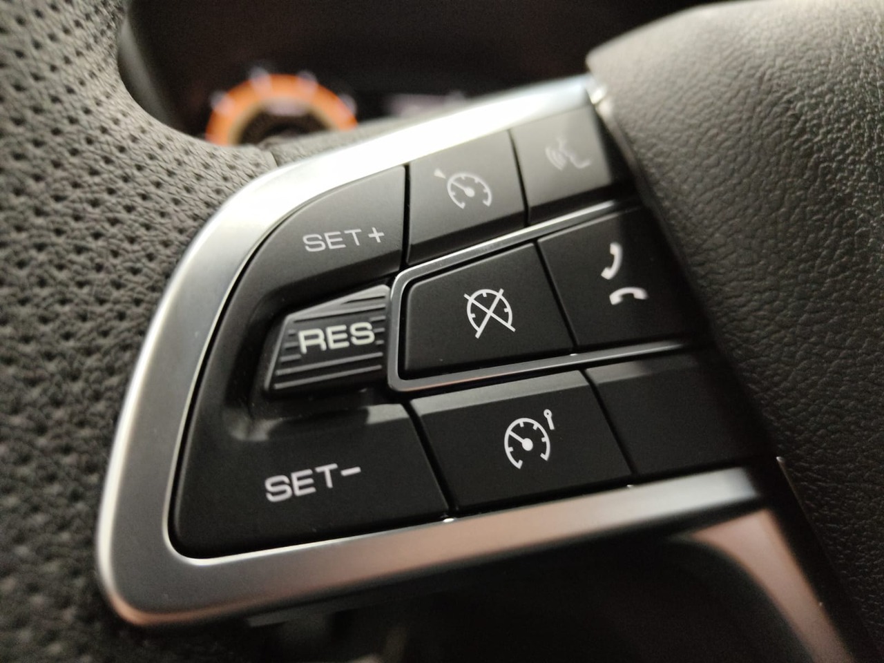 Легковой автотранспорт - Vesta 1.8 CVT (122 л.с.)
