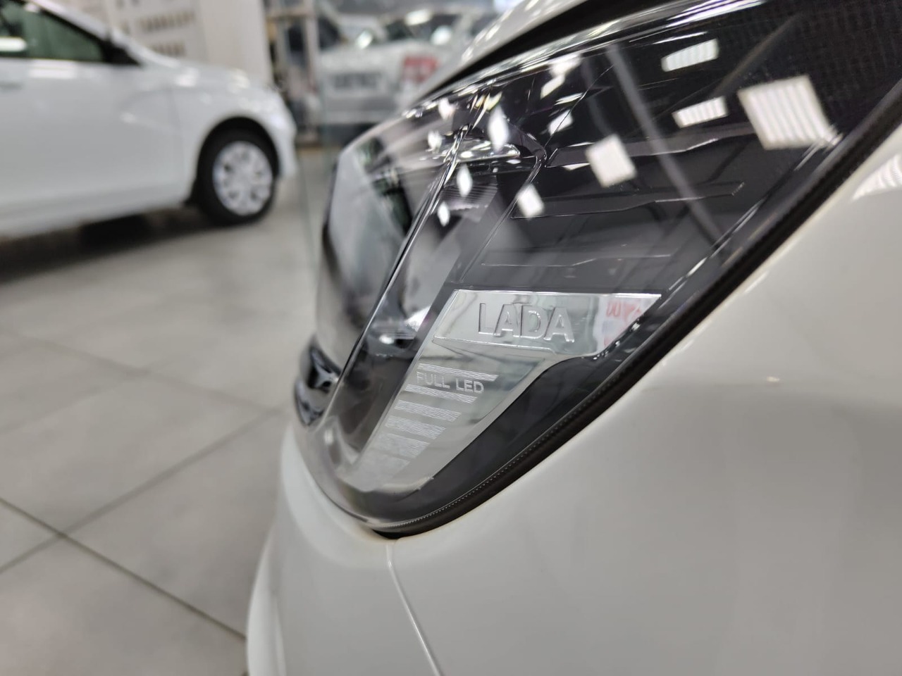Легковой автотранспорт - Vesta 1.8 CVT (122 л.с.)