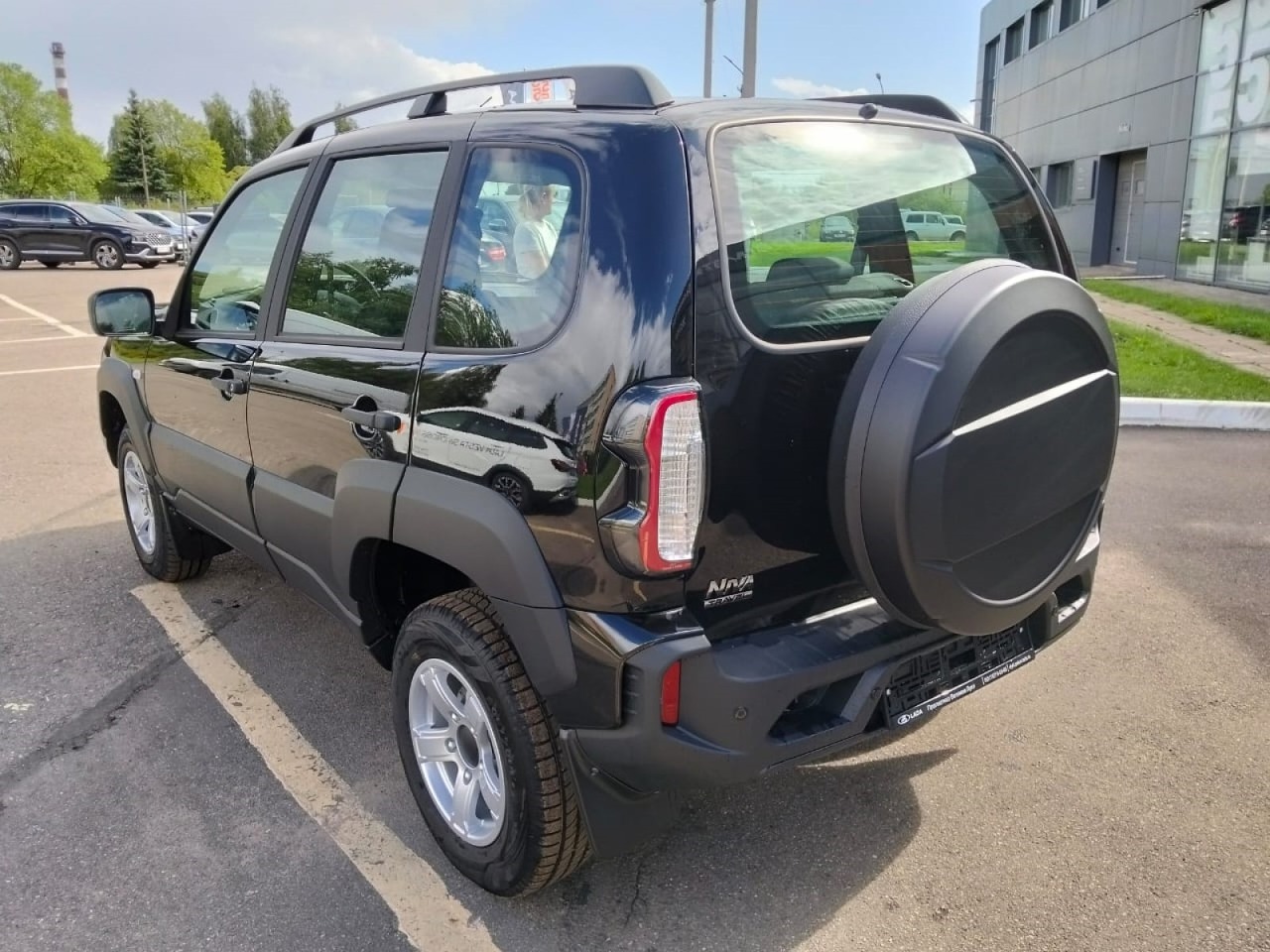 Легковой автотранспорт - LADA Niva Travel 1.7 MT (83 л.с.) 4WD