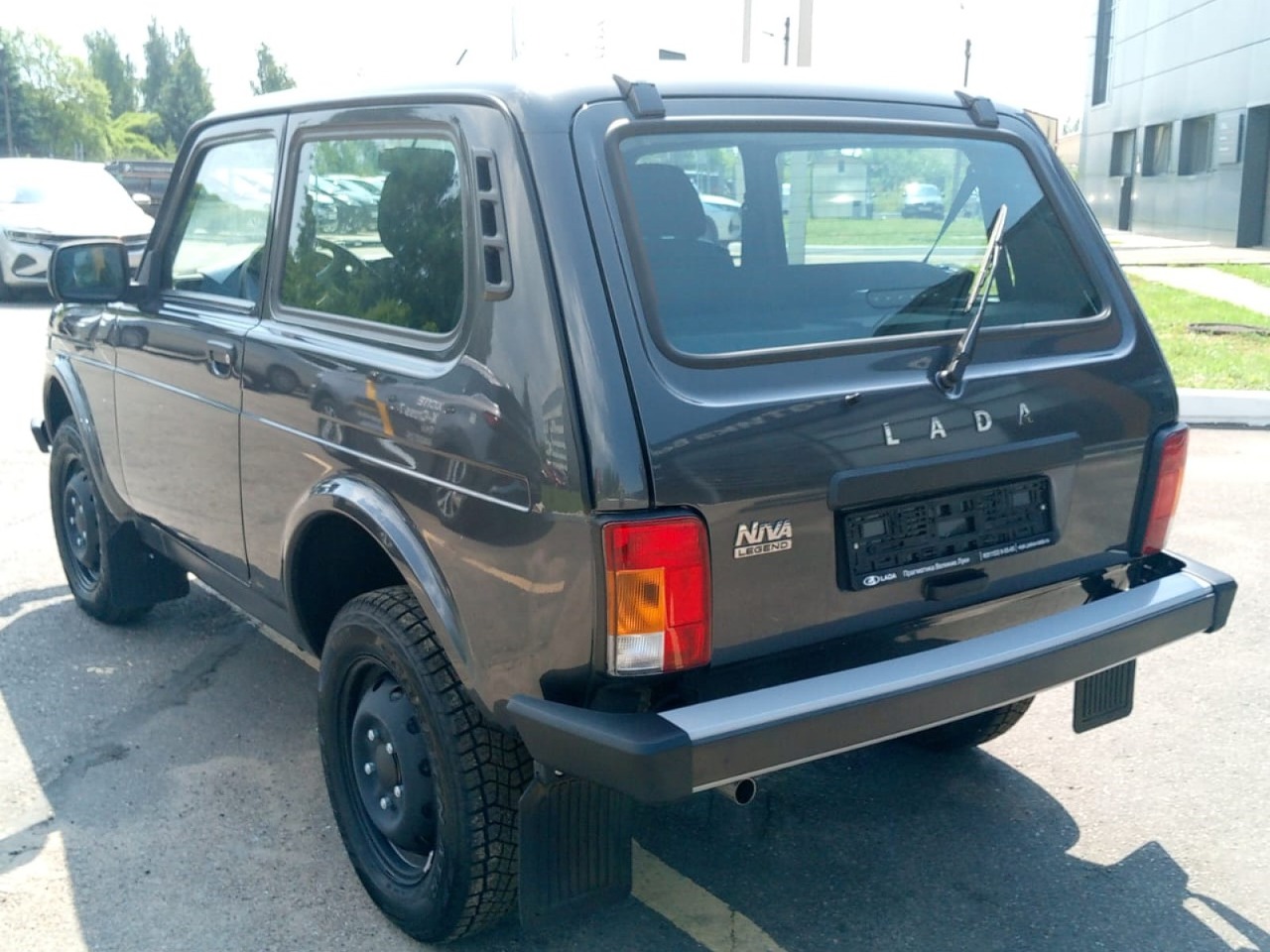 Легковой автотранспорт - LADA Niva Legend 1.7 MT (83 л.с.) 4WD