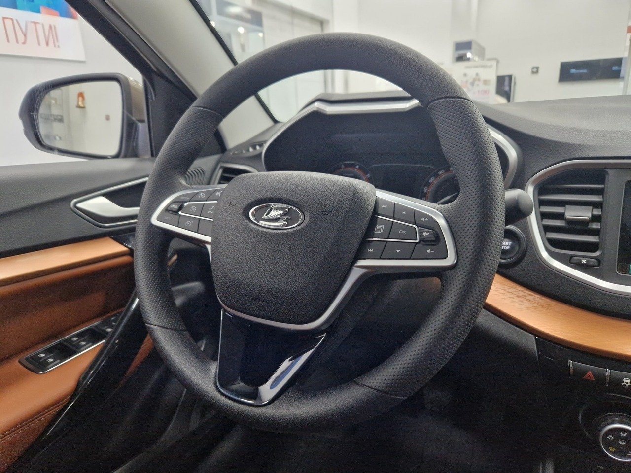 Легковой автотранспорт - LADA Vesta SW Cross 1.6 MT (106 л.с.)