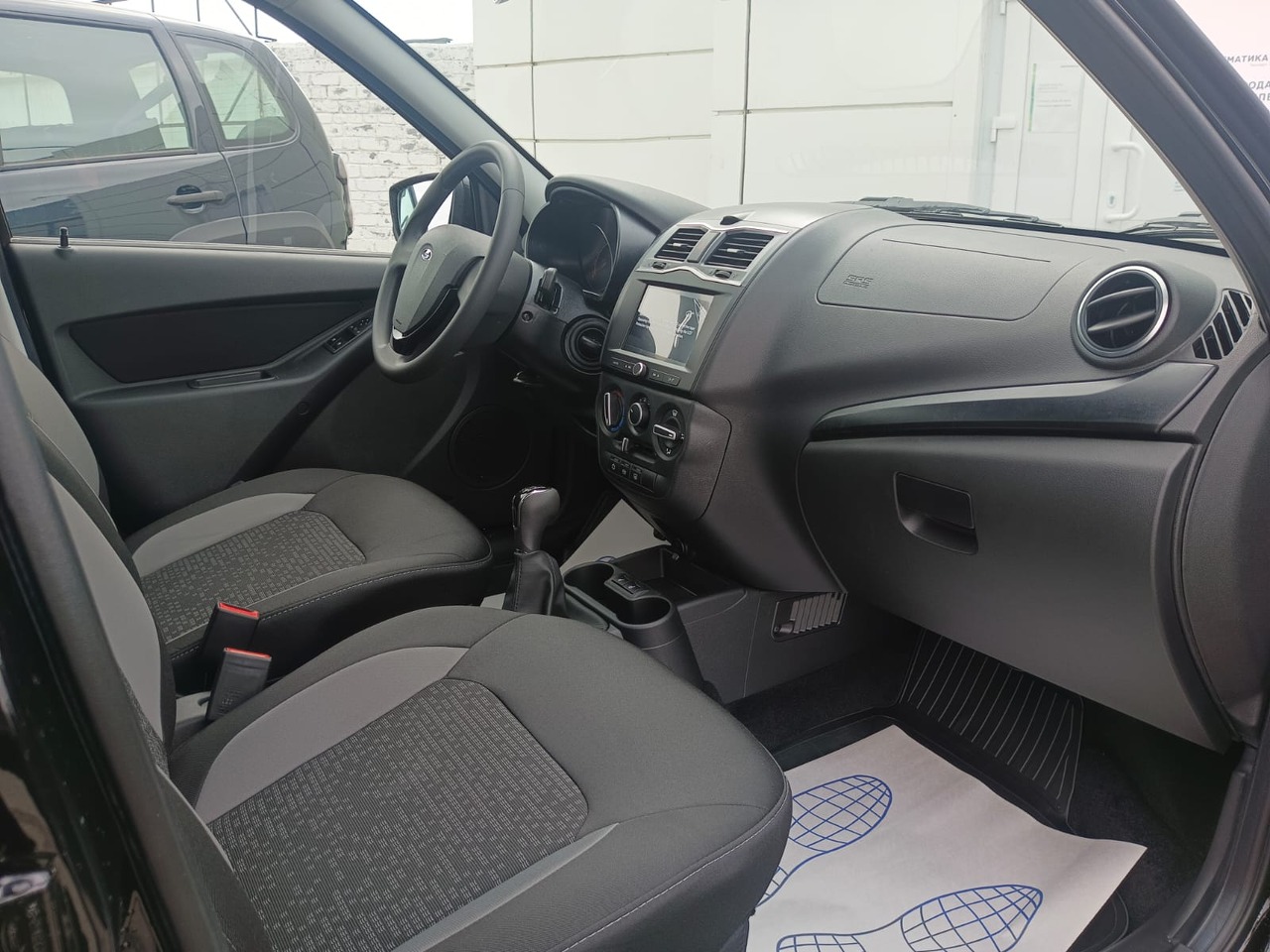 Легковой автотранспорт - Granta Cross 1.6 MT (106 л.с.)