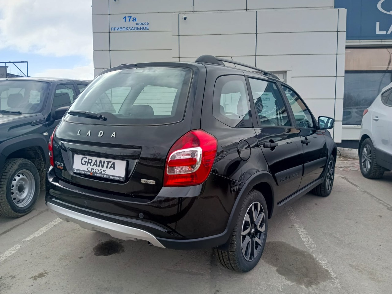 Легковой автотранспорт - Granta Cross 1.6 MT (106 л.с.)