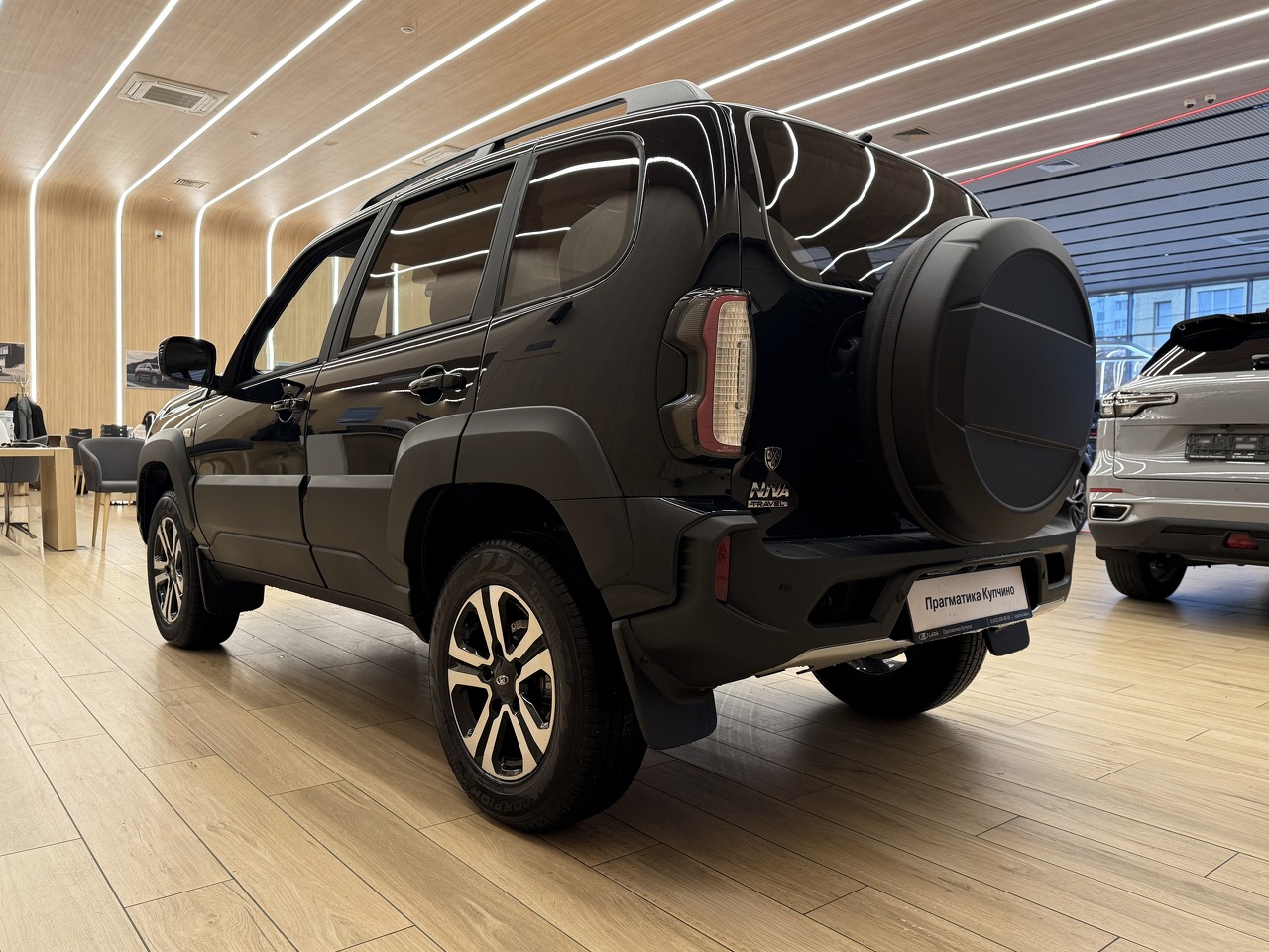 Легковой автотранспорт - LADA Niva Travel 1.7 MT (83 л.с.) 4WD