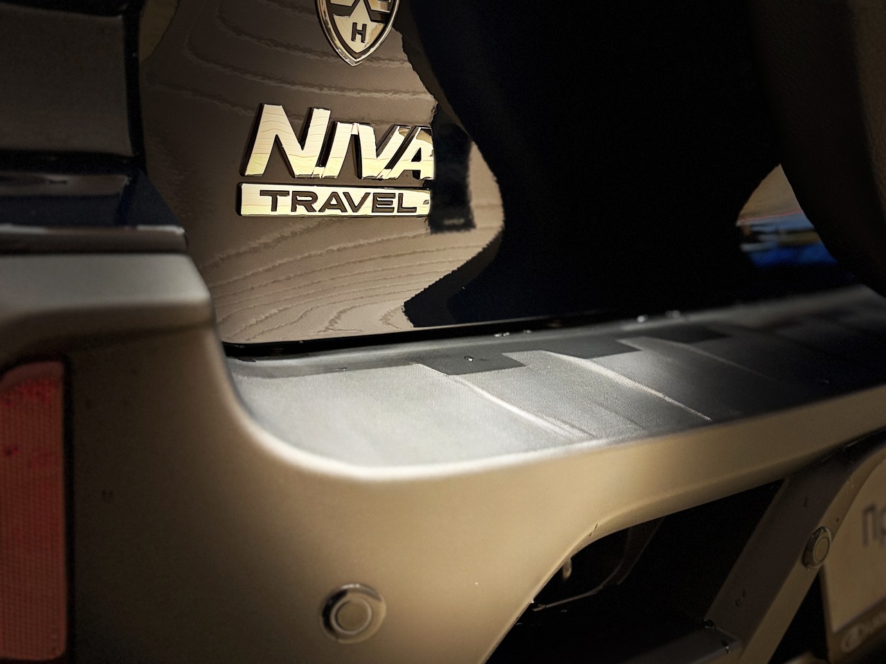 Легковой автотранспорт - LADA Niva Travel 1.7 MT (83 л.с.) 4WD