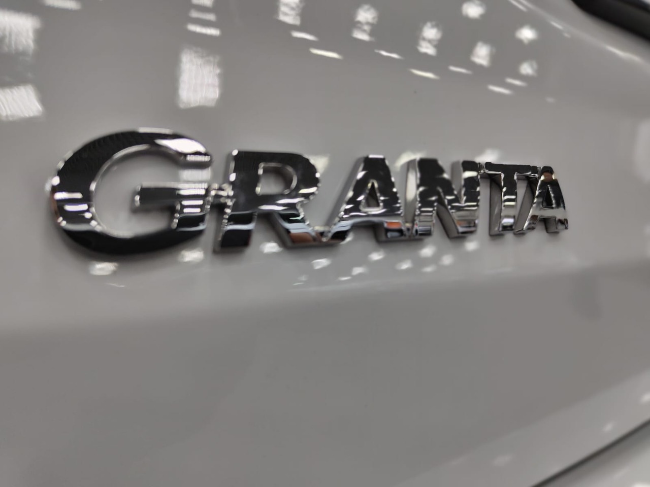 Легковой автотранспорт - Granta 1.6 MT (90 л.с.)