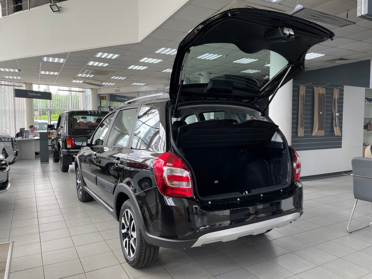 Легковой автотранспорт - LADA Granta Cross 1.6 MT (90 л.с.)