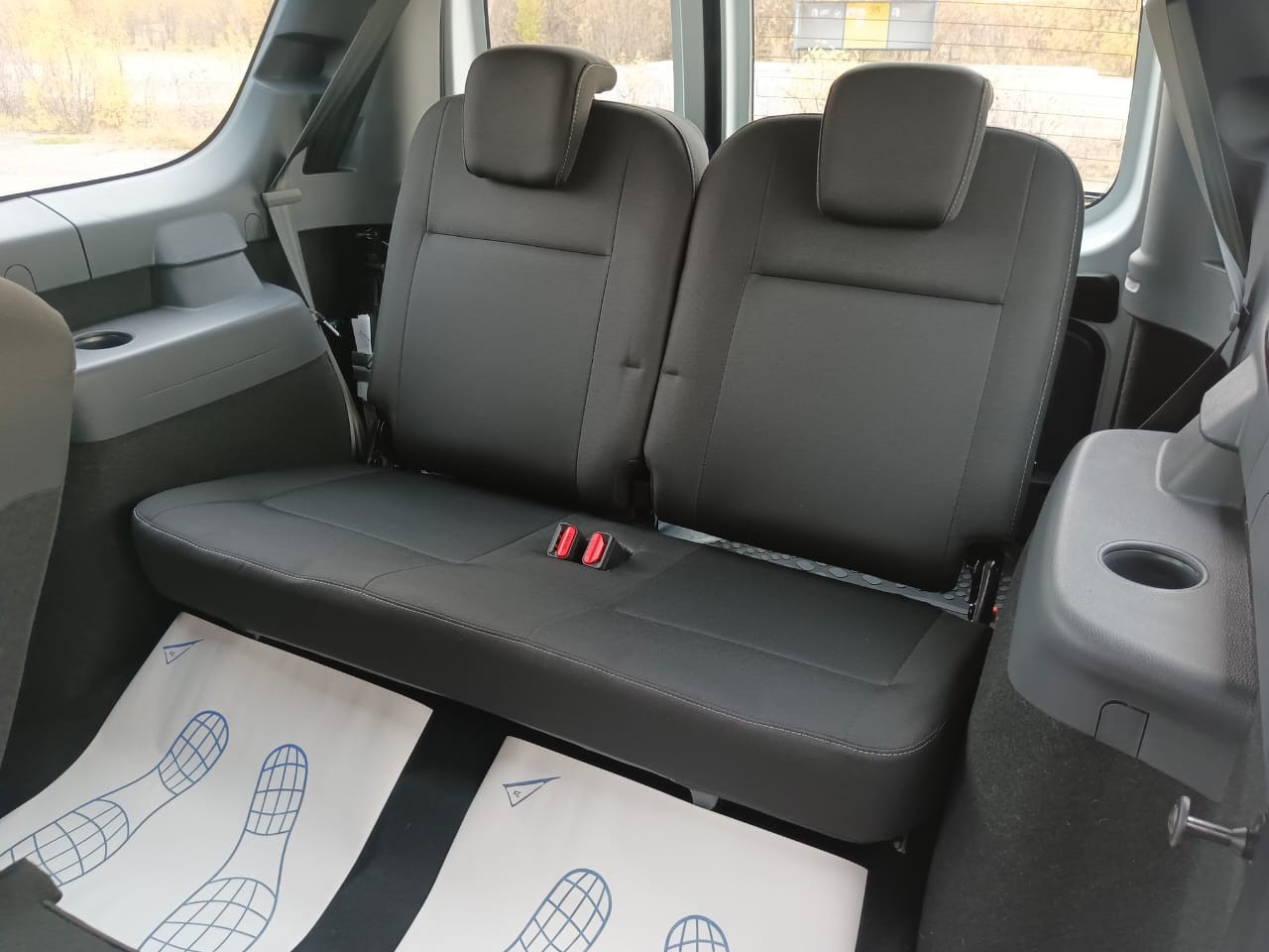 Легковой автотранспорт - LADA Largus 1.6 MT (90 л.с.)