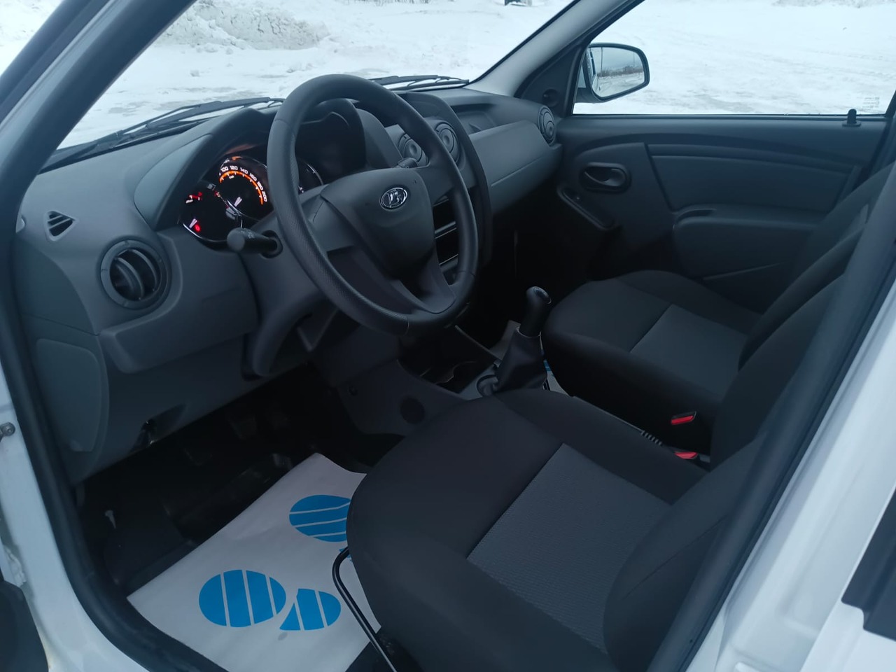 Легковой автотранспорт - LADA Largus 1.6 MT (90 л.с.)