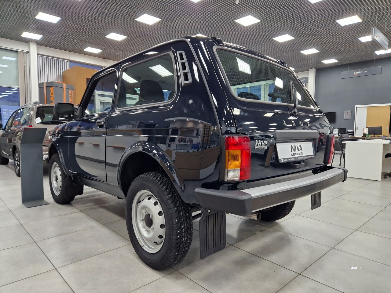 Легковой автотранспорт - LADA Niva Legend 1.7 MT (83 л.с.) 4WD