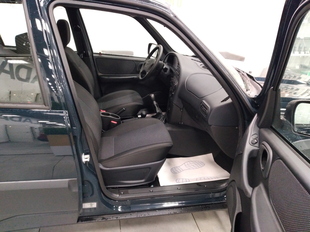 Легковой автотранспорт - LADA Niva 1.7 MT (80 л.с.) 4WD