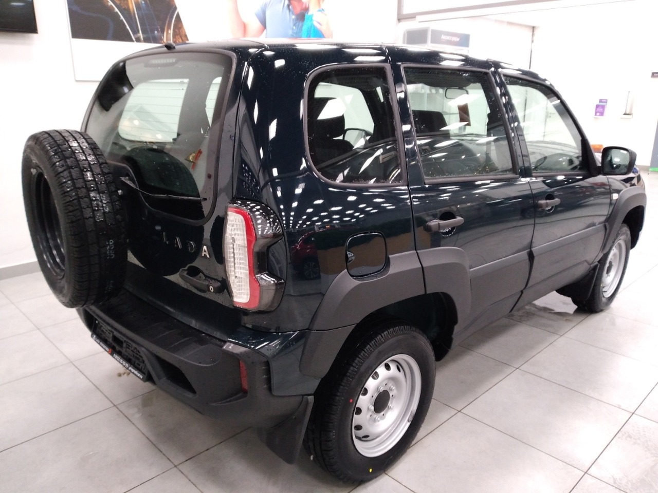 Легковой автотранспорт - LADA Niva 1.7 MT (80 л.с.) 4WD