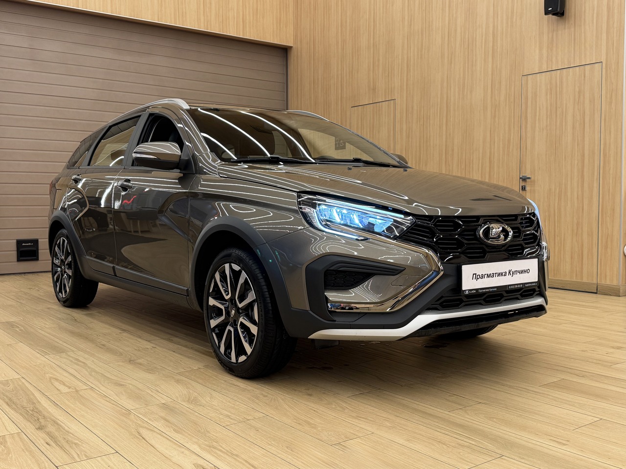 Легковой автотранспорт - LADA Vesta SW Cross 1.6 MT (106 л.с.)