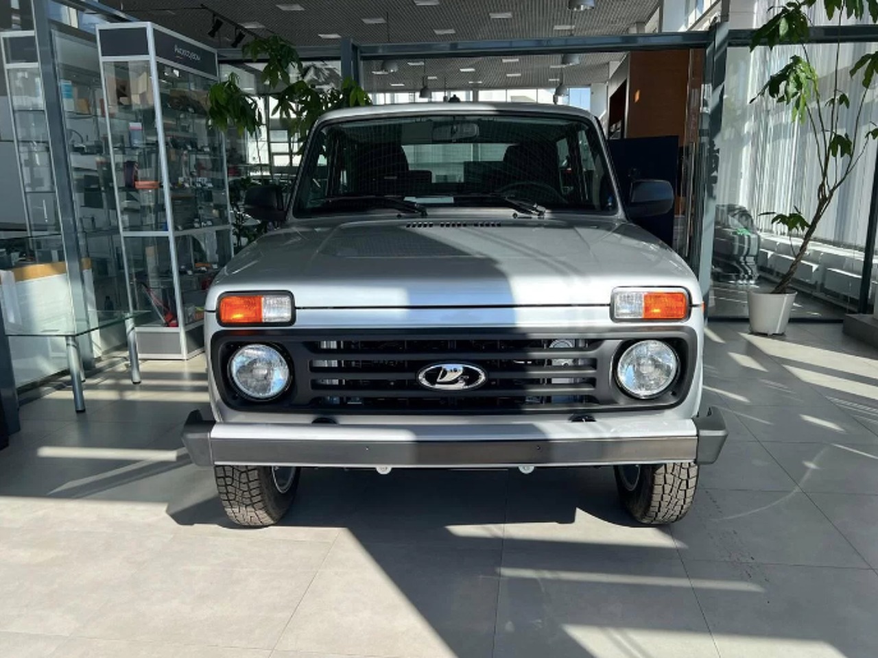 Легковой автотранспорт - LADA Niva Legend 1.7 MT (83 л.с.) 4WD