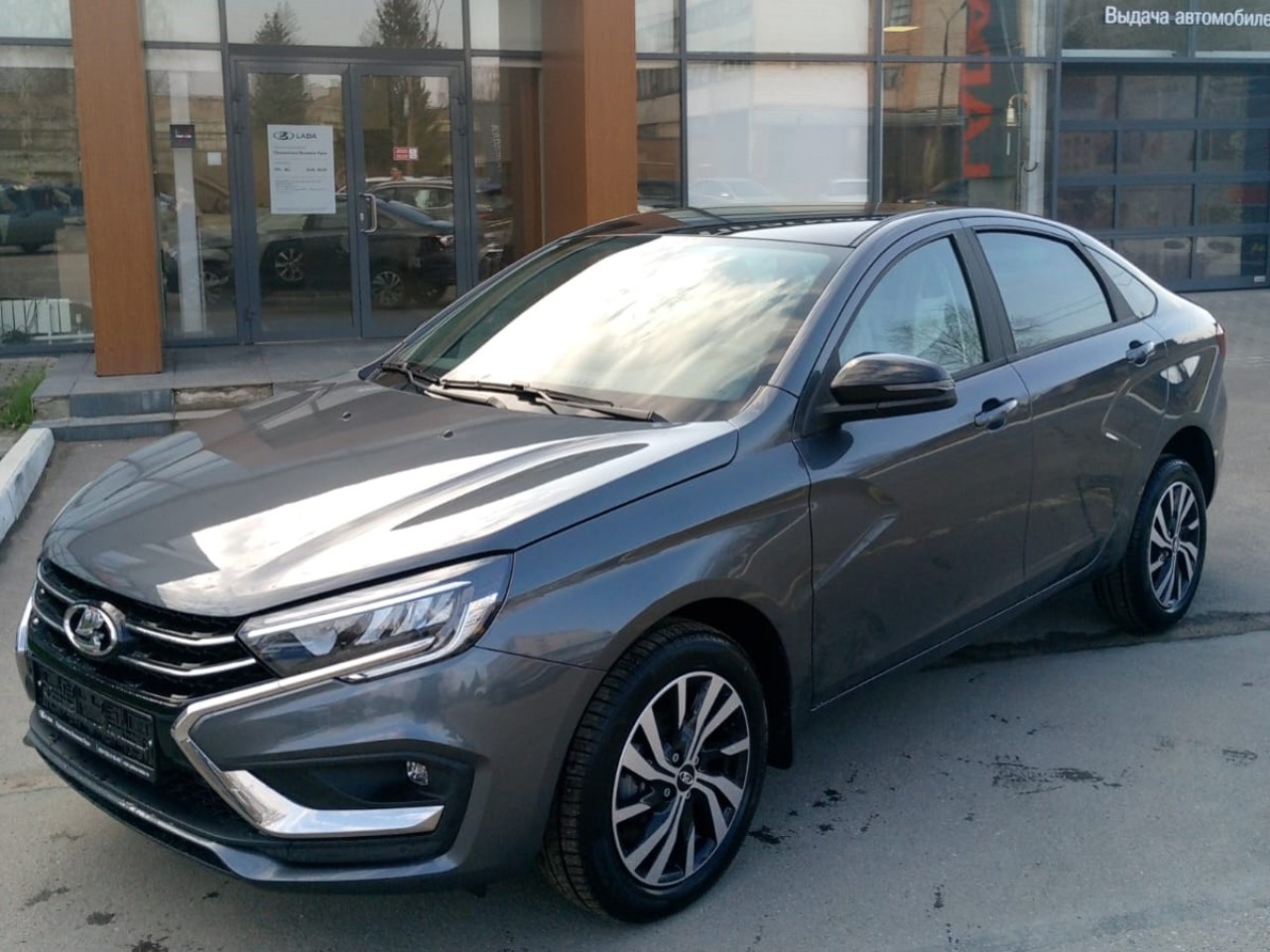 Легковой автотранспорт - LADA Vesta 1.8 MT (122 л.с.)