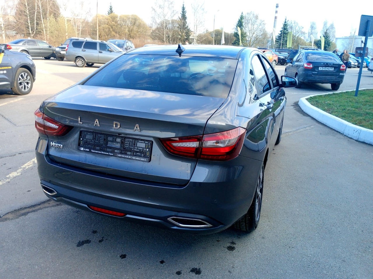 Легковой автотранспорт - LADA Vesta 1.8 MT (122 л.с.)