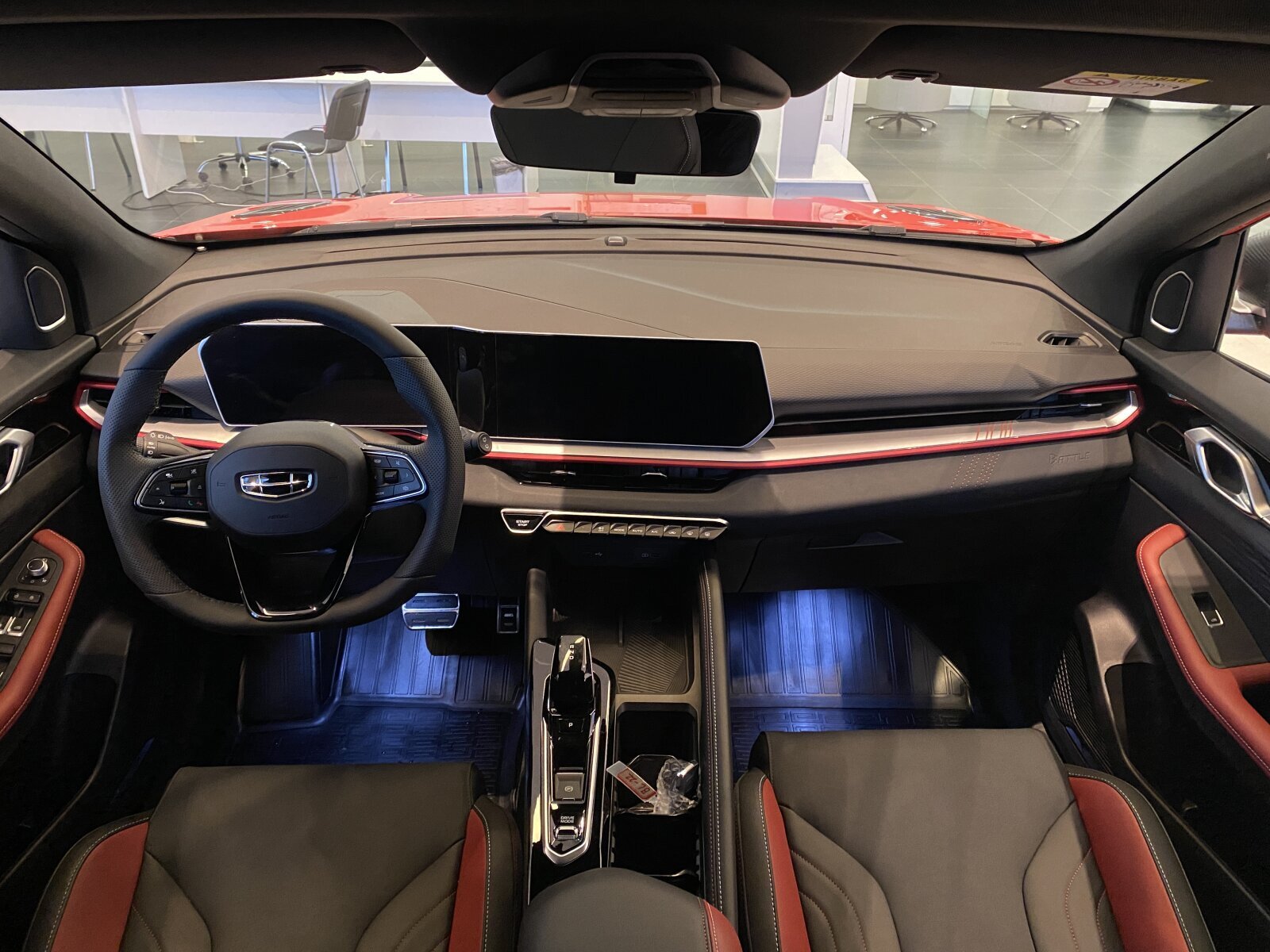 Легковой автотранспорт - GEELY Coolray 