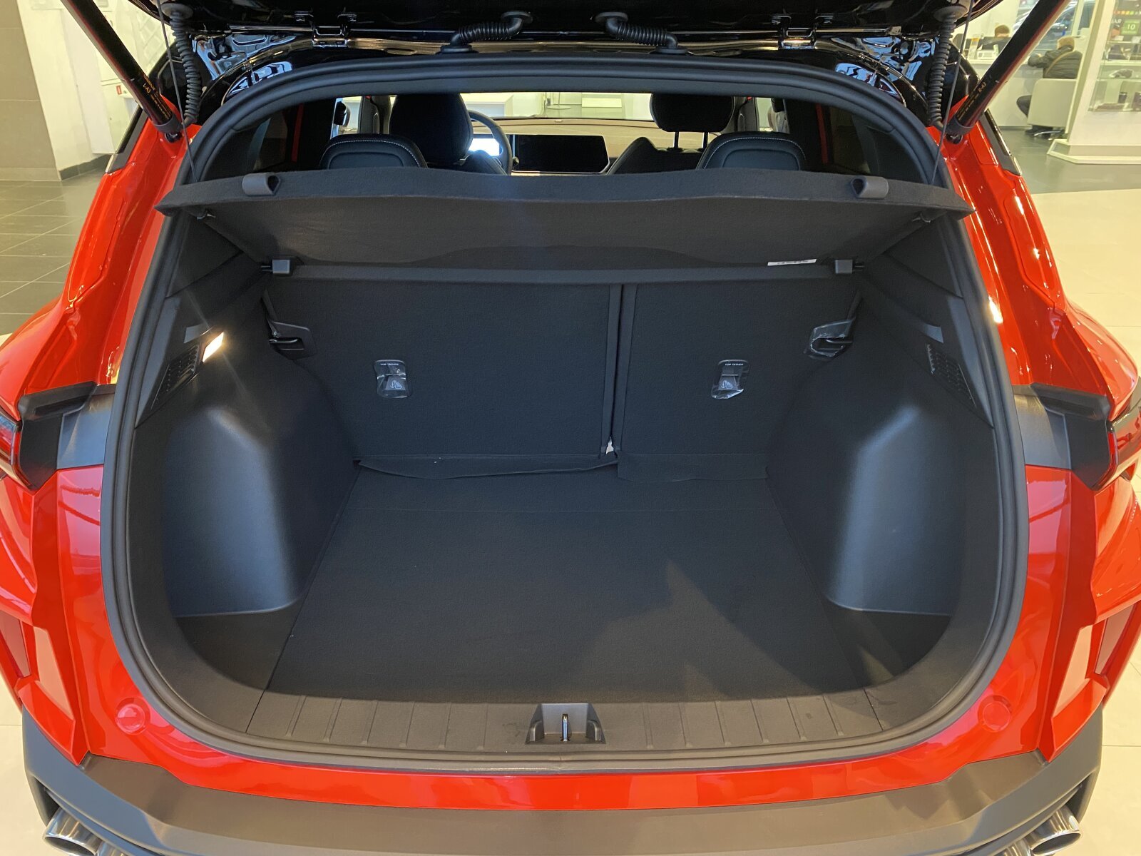 Легковой автотранспорт - GEELY Coolray 