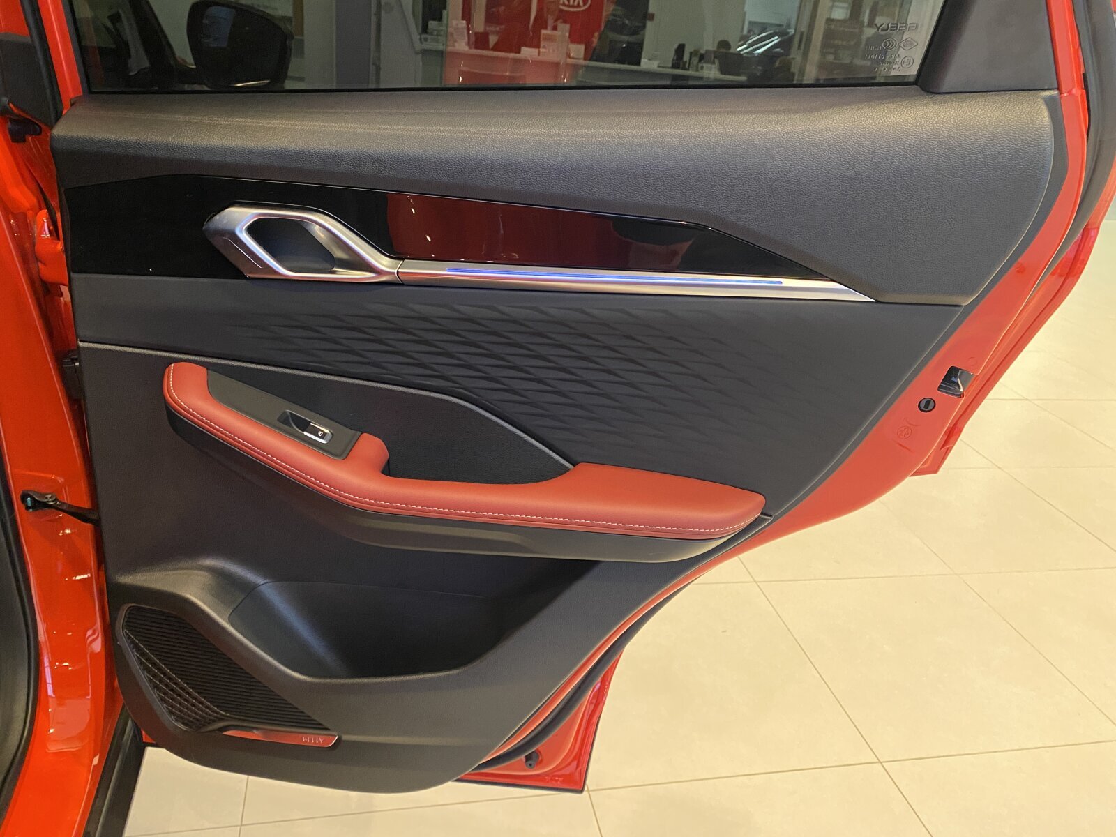 Легковой автотранспорт - GEELY Coolray 