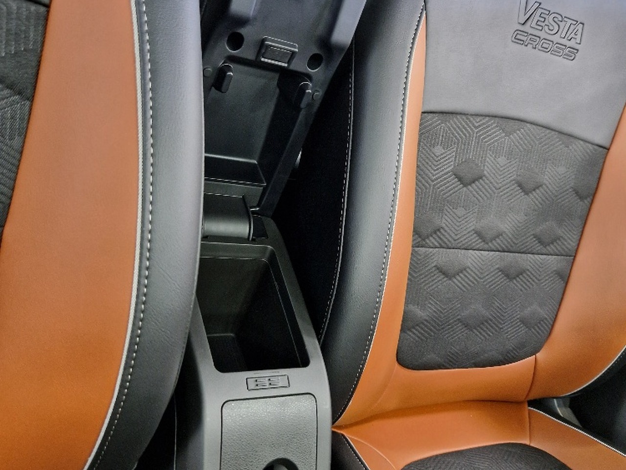 Легковой автотранспорт - LADA Vesta SW Cross 1.6 MT (106 л.с.)