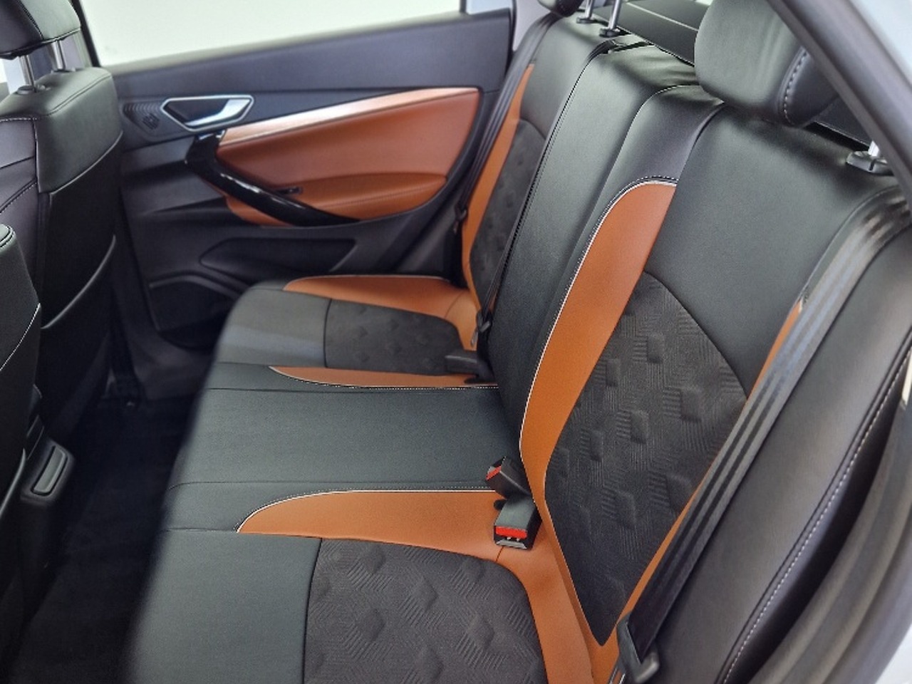 Легковой автотранспорт - LADA Vesta SW Cross 1.6 MT (106 л.с.)