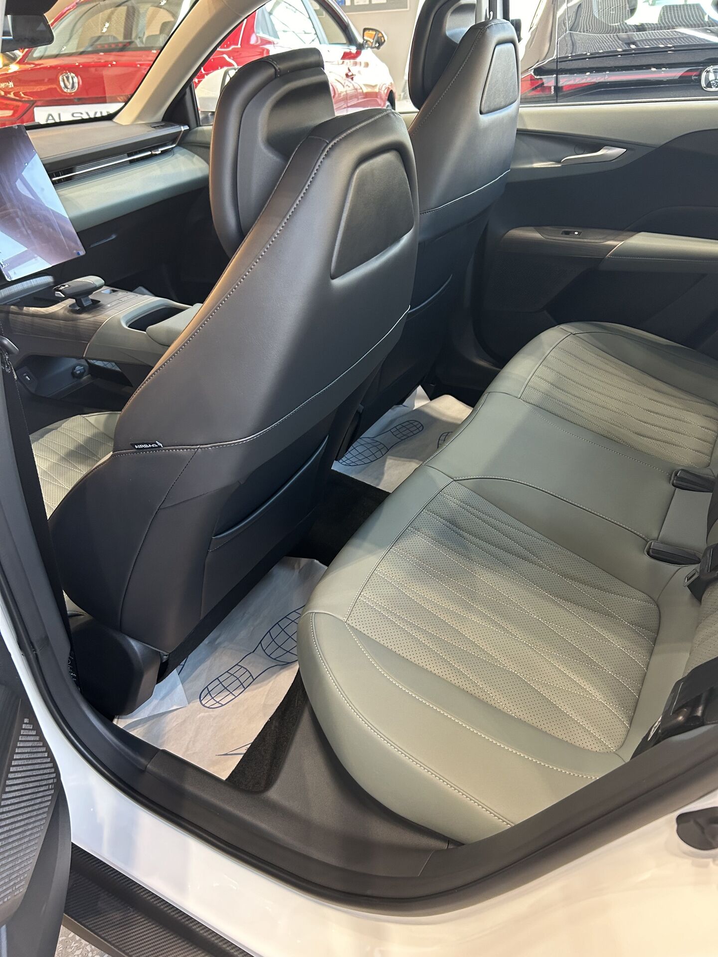 Легковой автотранспорт - CHANGAN Lamore 1.5 AMT (166 л.с.)