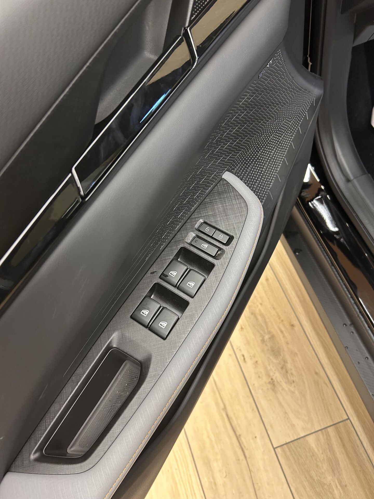 Легковой автотранспорт - CHANGAN UNI-V 1.5 AMT (181 л.с.)