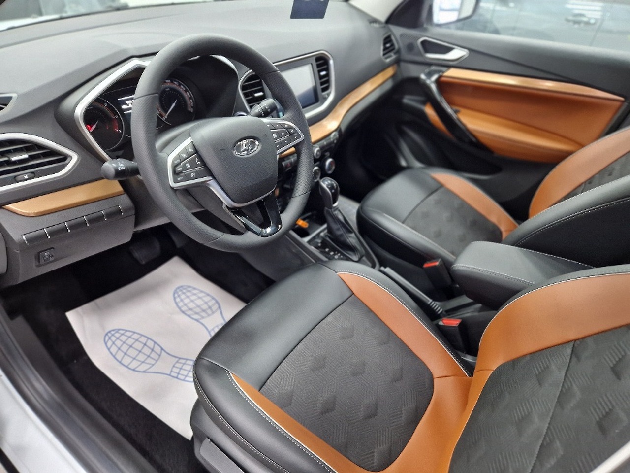 Легковой автотранспорт - LADA Vesta SW Cross 1.8 CVT (122 л.с.)