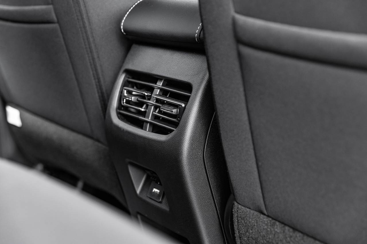 Легковой автотранспорт - Haval M6, II 2026 1.5 MT (143 л.с.)