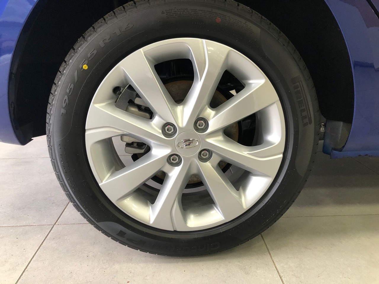 Легковой автотранспорт - LADA Vesta SW 1.6 MT (106 л.с.)