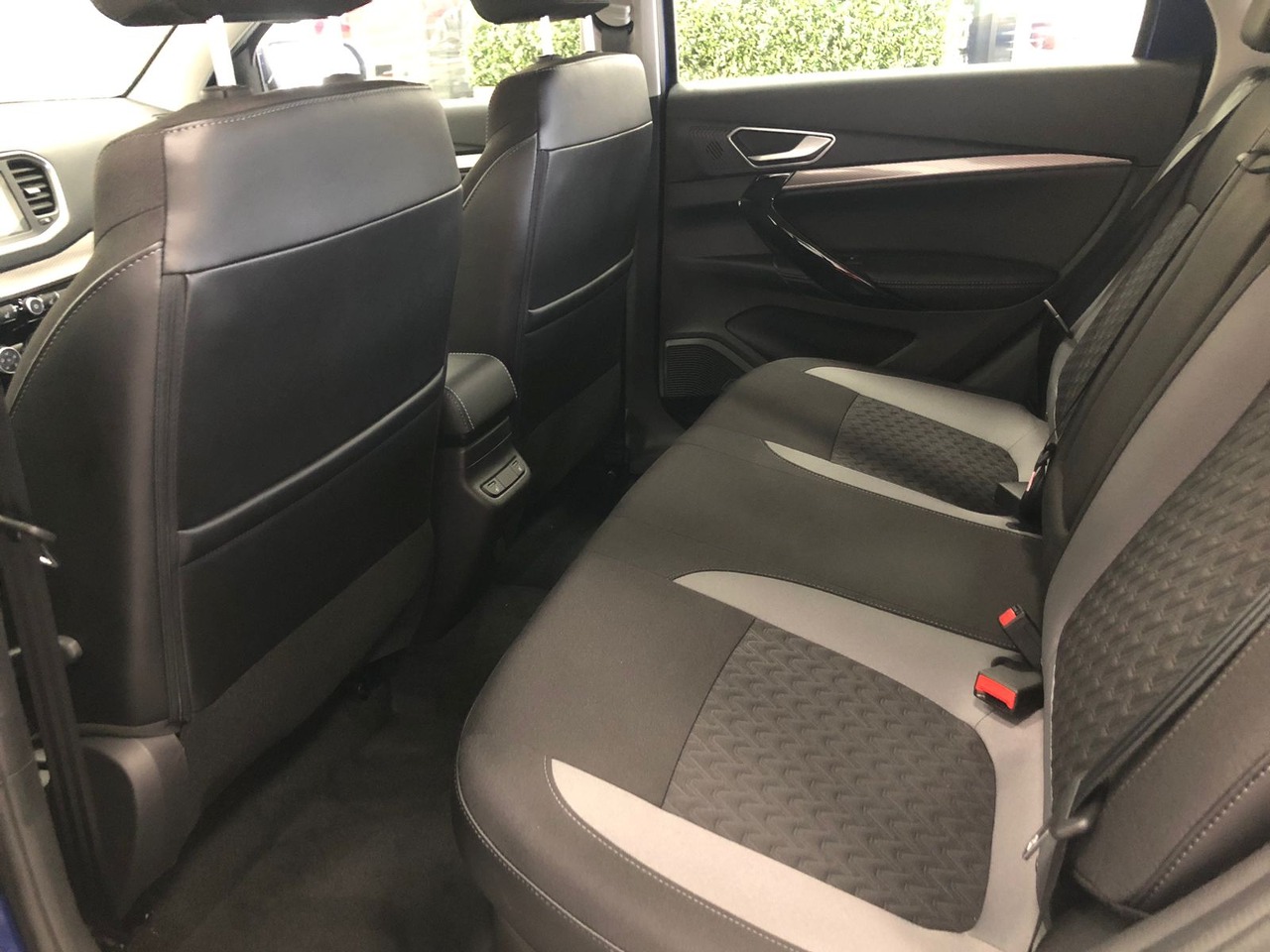 Легковой автотранспорт - LADA Vesta SW 1.6 MT (106 л.с.)