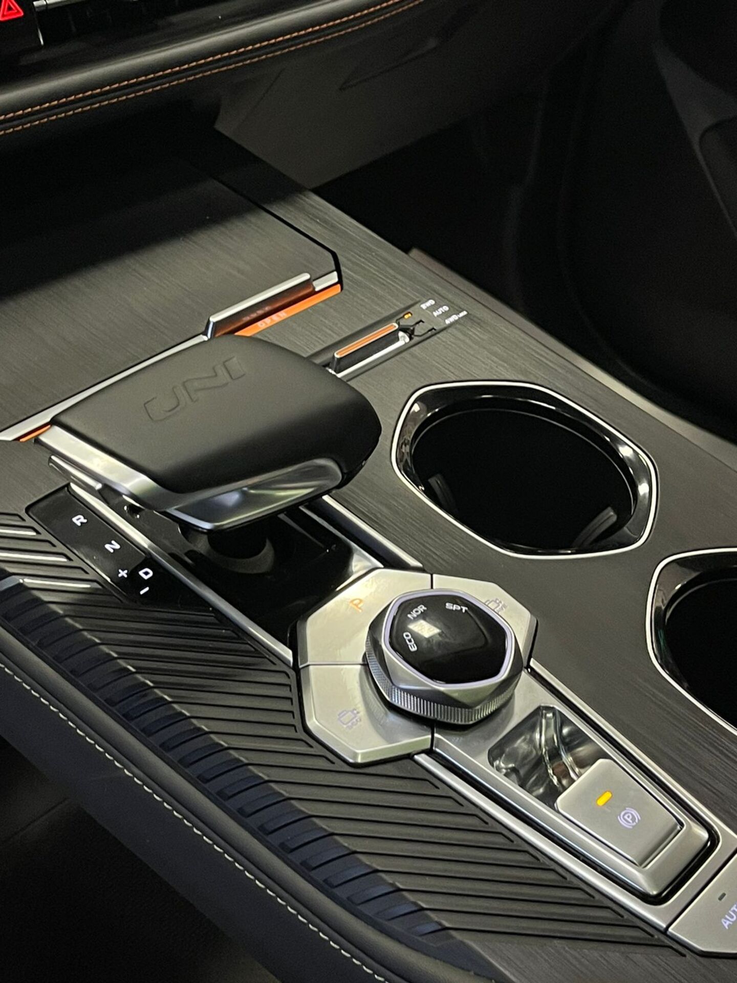 Легковой автотранспорт - CHANGAN UNI-K 2.0 AT (226 л.с.) 4WD