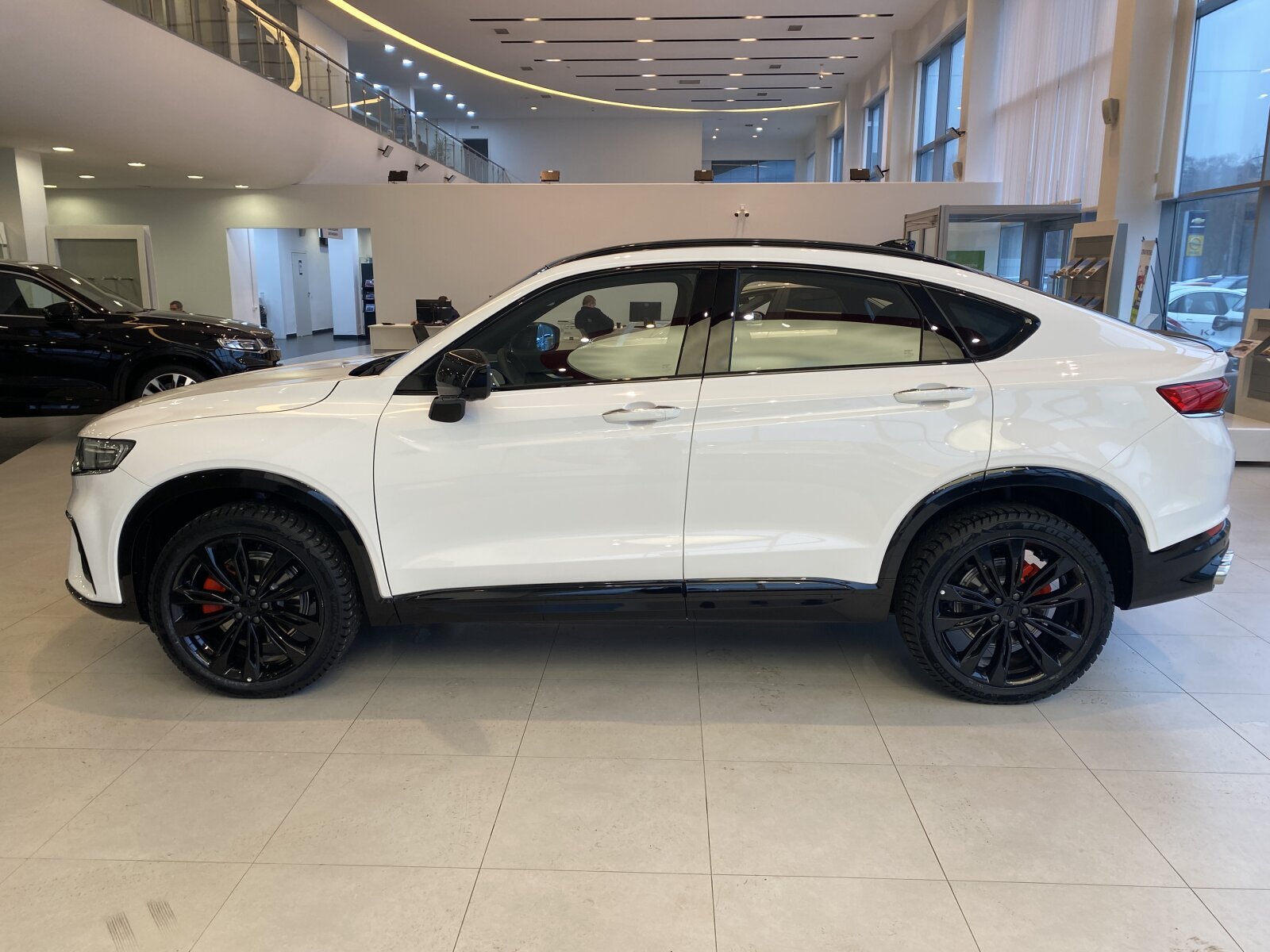 Легковой автотранспорт - GEELY Tugella 