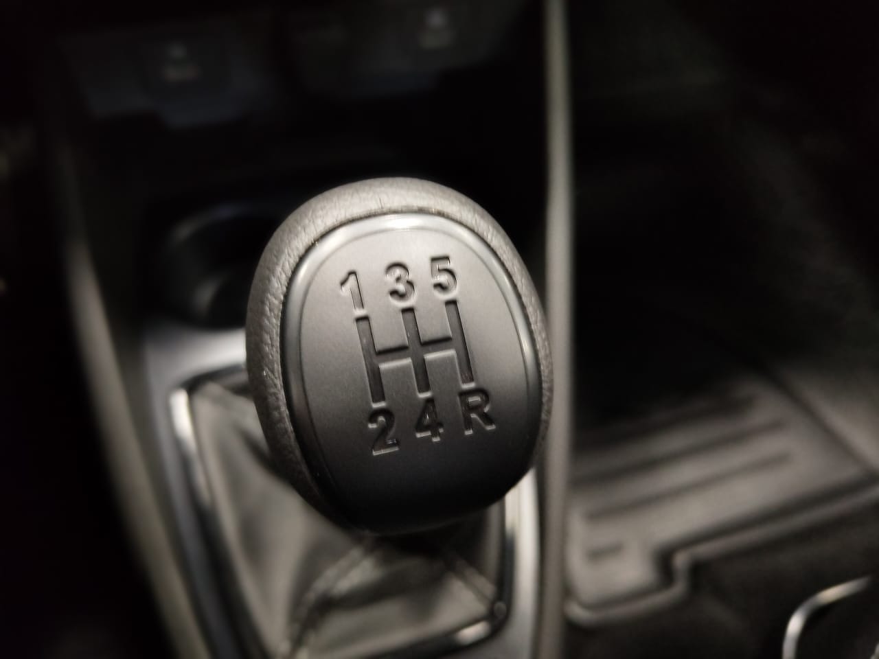 Легковой автотранспорт - LADA Vesta 1.6 MT (106 л.с.)