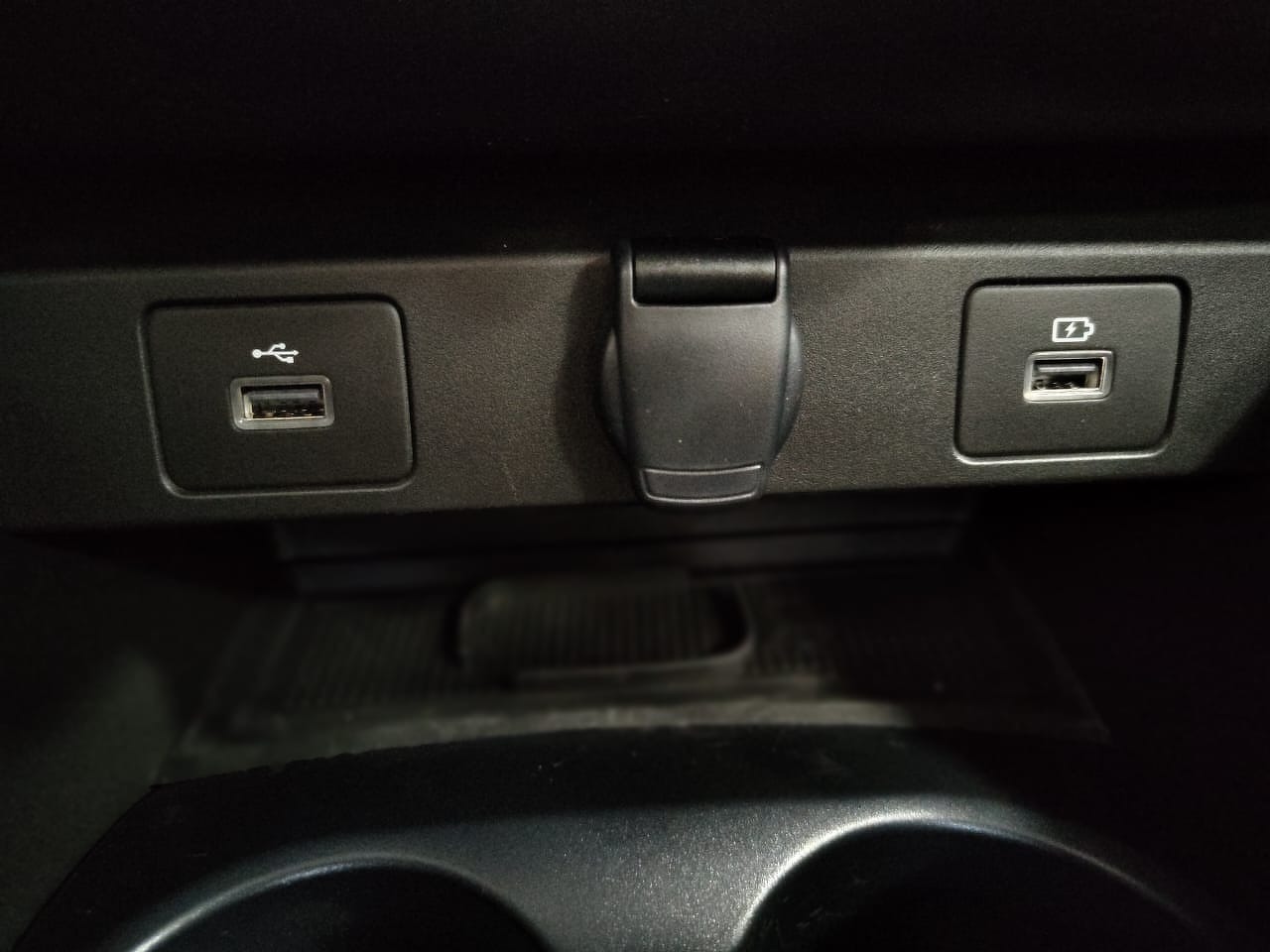 Легковой автотранспорт - LADA Vesta 1.6 MT (106 л.с.)